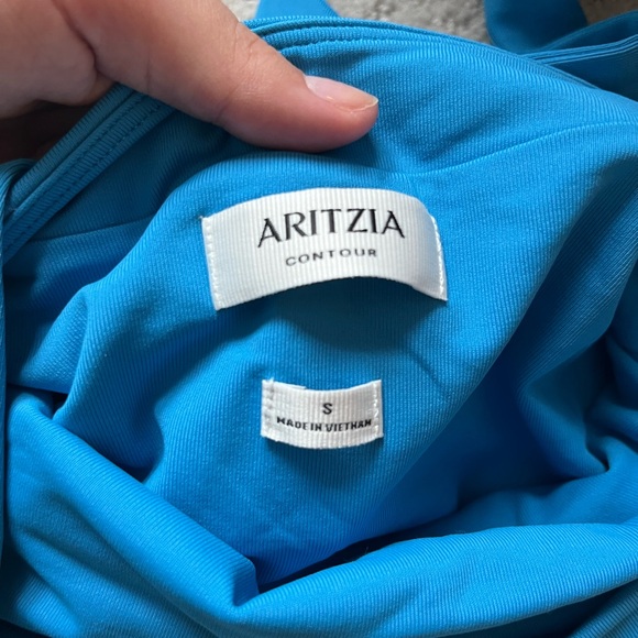 Aritzia Contour Bright Turquoise Halter Top - Picture 2 of 2